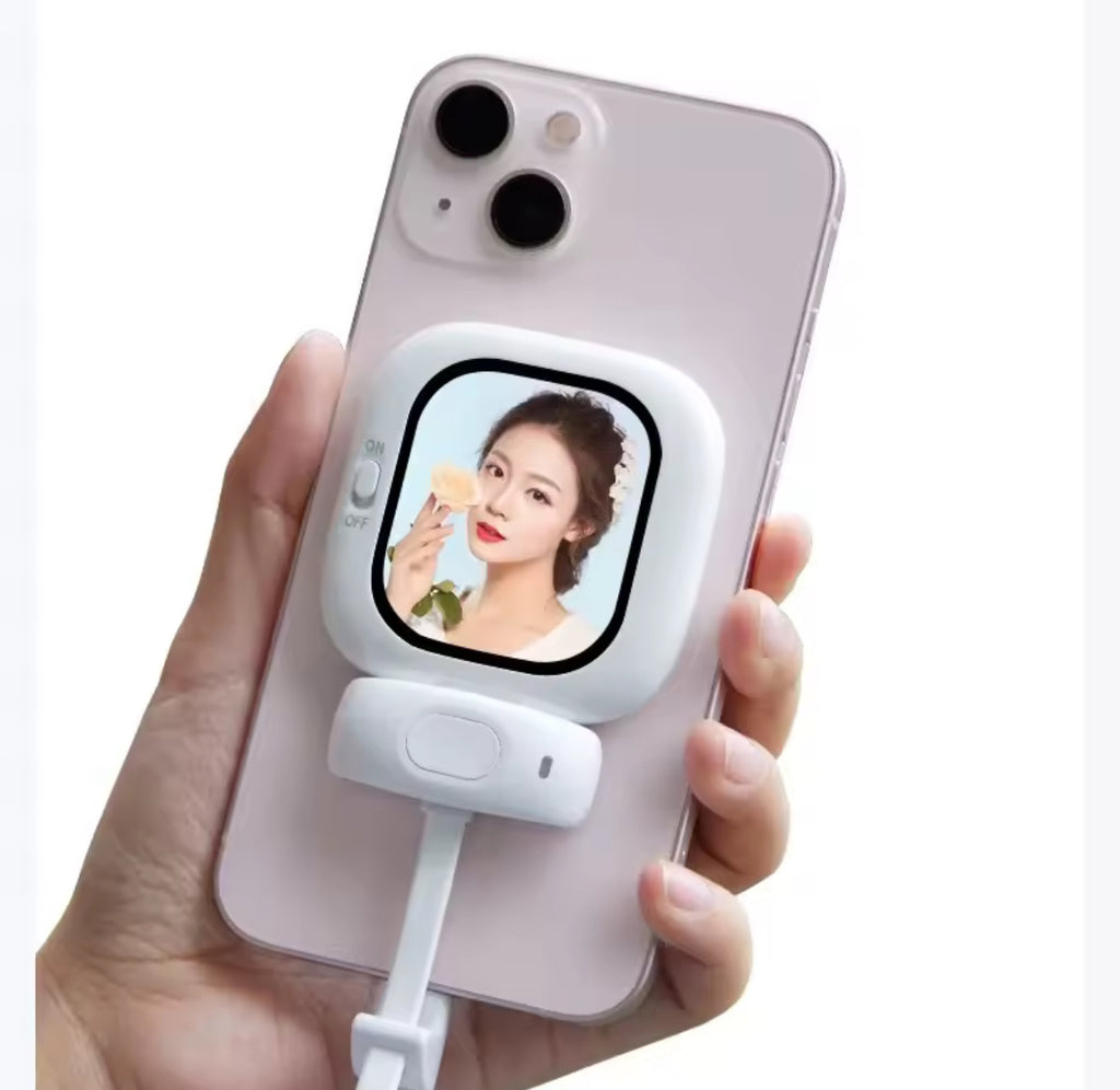 Magnetic Selfie Monitor